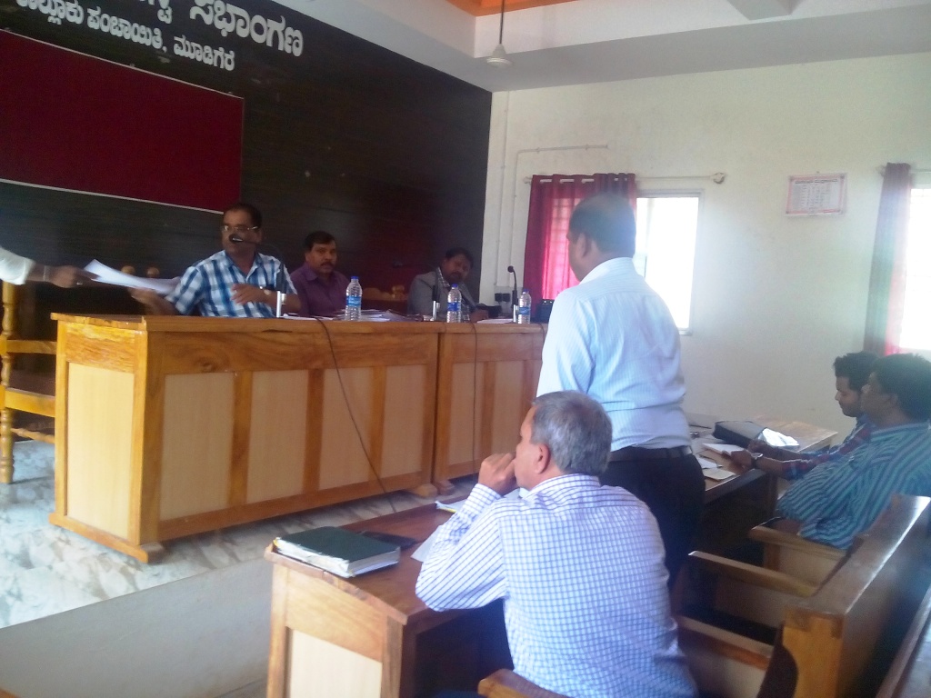 ಪರಿಸರ ಸಂರಕ್ಷಣೆ ಕಾರ್ಯಾಗಾರ ನಡೆಸಲು ಇಲಾಖೆ ಮುಂದಾಗಲಿ: ಶಾಸಕ ಬಿ.ಬಿ. ನಿಂಗಯ್ಯ